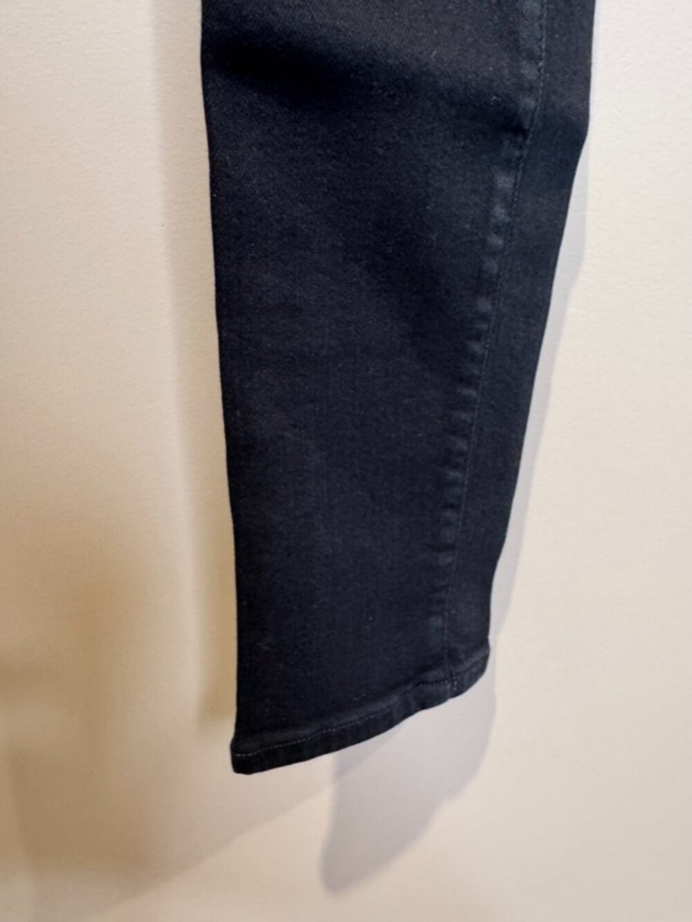 Citizens of Humanity | 'Rocket' High-Rise Skinny Jeans | Black | Size: 27  - Picture 10 of 11